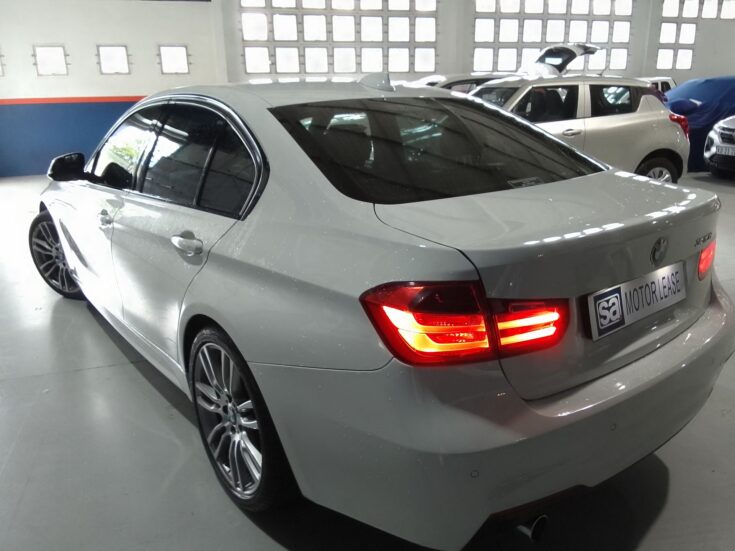 2015 BMW 320i MSPORT – Back Feature Photo