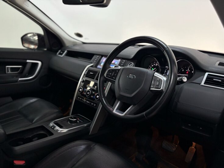 2017 DISCOVERY SPORT 2.2 SD4 HSE – Interior
