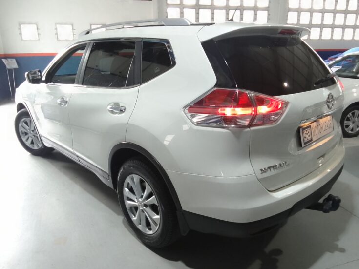 2017 NISSAN X-TRAIL 2.5 SE 4X4 CVT – Back Feature Photo