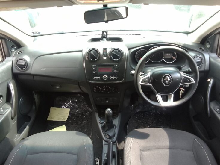 2017 RENAULT SANDERO 900T EXPRESSION – Dashboard