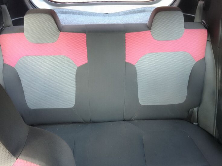 2018 RENAULT KWID DYNAMIQUE MANUAL – Rear Seats