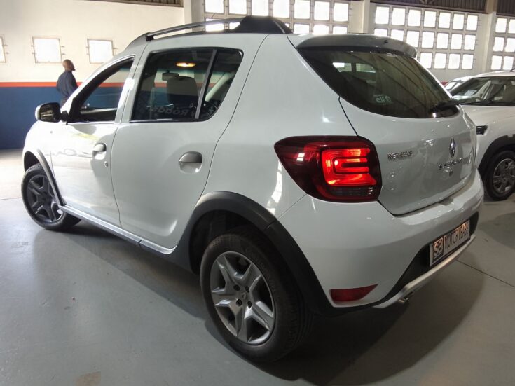 2018 RENAULT SANDERO 900T STEPWAY EXPRESSION – Back Feature Photo