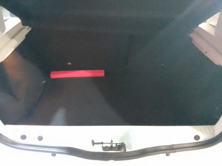 2018 RENAULT SANDERO 900T STEPWAY EXPRESSION – Boot / Loadbin