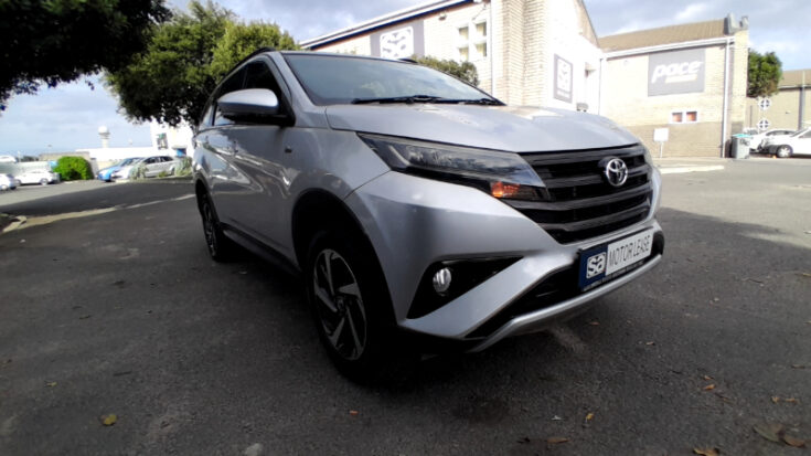 2018 TOYOTA RUSH 1.5 A/T – Front Feature Photo