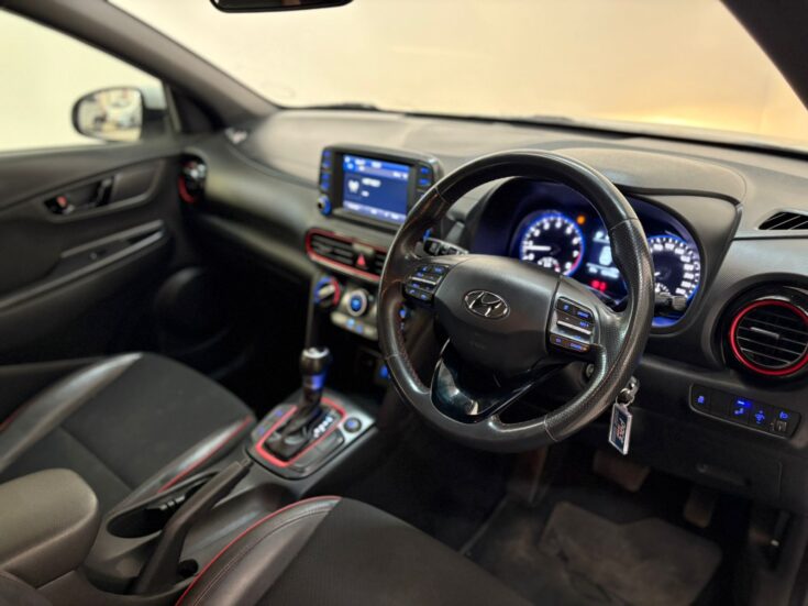 2019 HYUNDAI KONA EXECUTIVE A/T – Interior