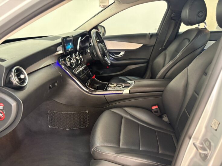 2019 MERCEDES BENZ C180 A/T – Front Seats