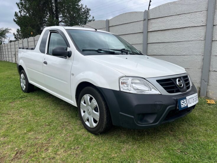 2019 NISSAN NP200 1.6 A/C SAFETY PACK P/U S/C – Front Feature Photo