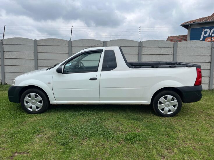 2019 NISSAN NP200 1.6 A/C SAFETY PACK P/U S/C – Left Side Photo