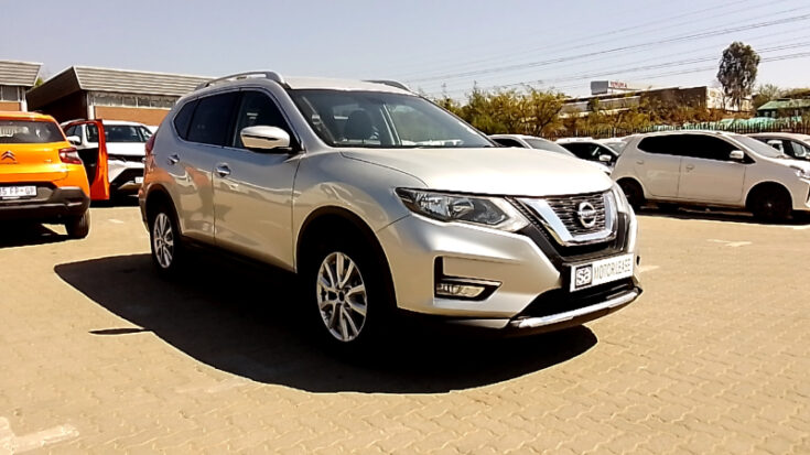 2019 NISSAN X TRAIL 2.5 ACENTA 4X4 CVT – Front Feature Photo