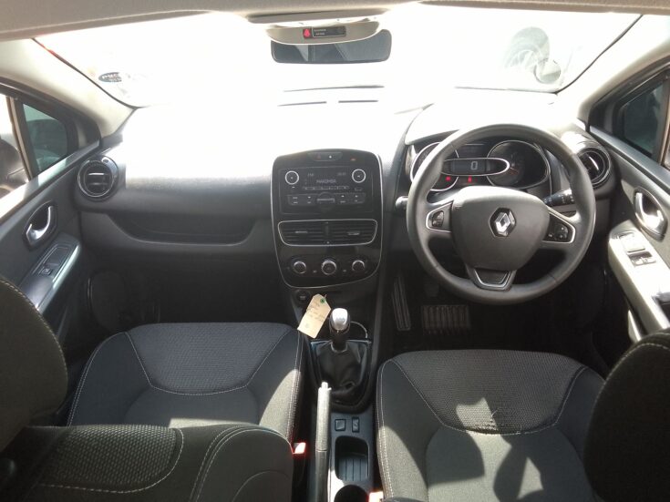 2019 RENAULT CLIO IV 900T AUTHENTIQUE MANUAL – Dashboard