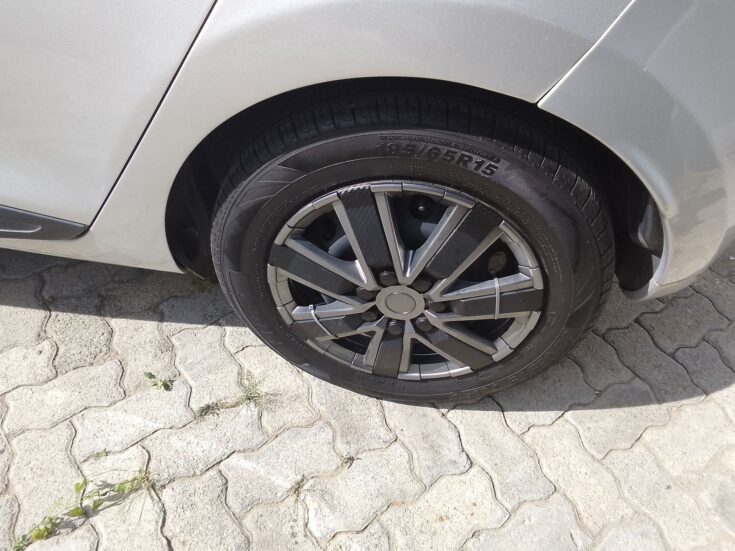 2019 RENAULT CLIO IV 900T AUTHENTIQUE MANUAL – Wheel Example
