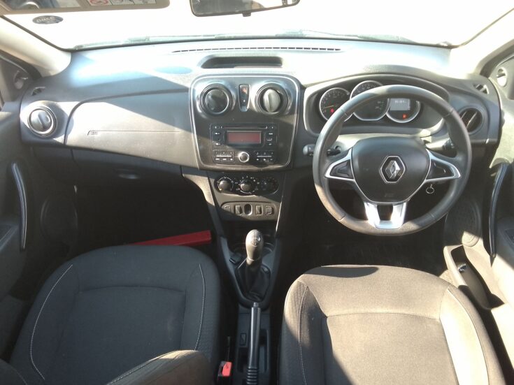 2019 RENAULT SANDERO 900T EXPRESSION – Dashboard