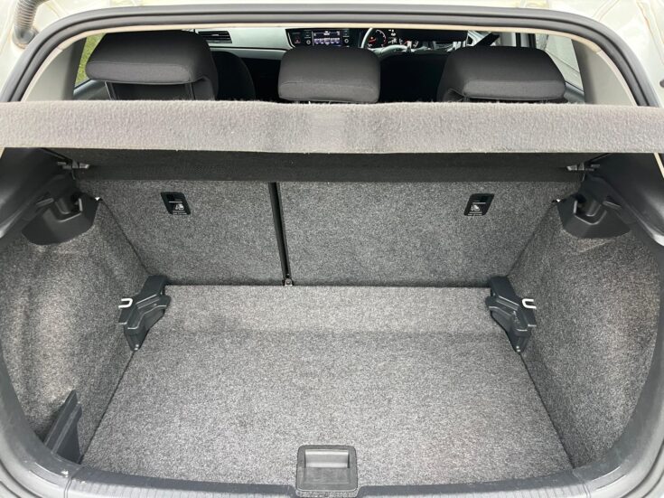 2019VW POLO 16 CONCEPTLINE – Boot / Loadbin