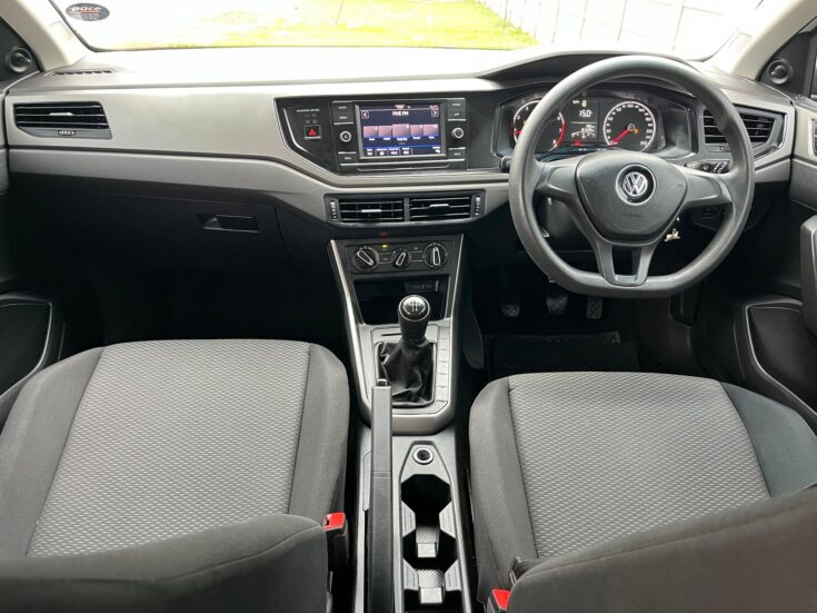 2019VW POLO 16 CONCEPTLINE – Interior