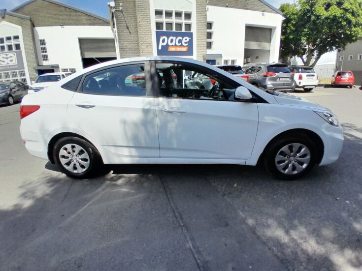 2020 HYUNDAI ACCENT 1.6 GL/MOTION – Right Side Photo