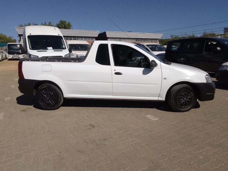 2020 NISSAN NP200 1.6 A/C SAFETY PACK P/U S/C – Right Side Photo