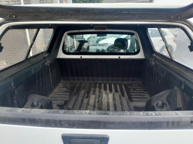 2020 NISSAN NP200 1.6A/C SAFETY PACK P/U S/C – Boot / Loadbin