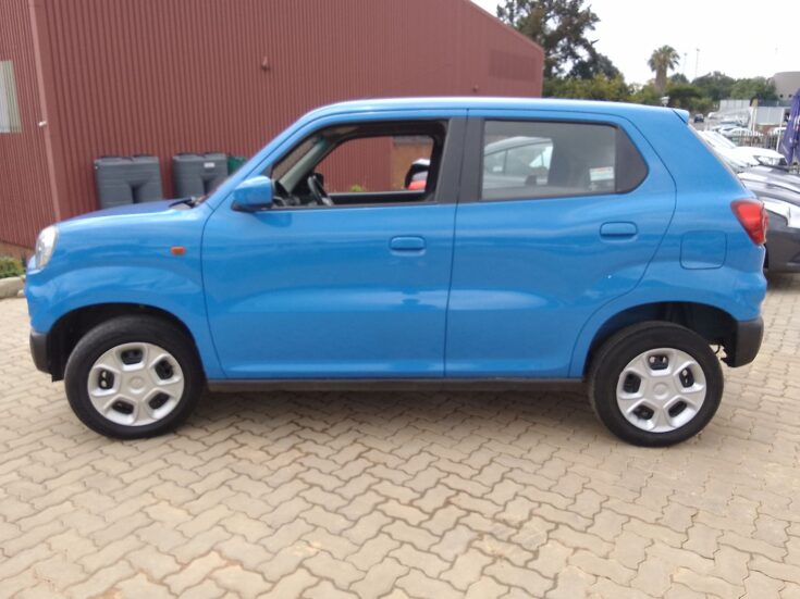 2020 SUZUKI S-PRESSO 1.0 GL+ – Left Side Photo