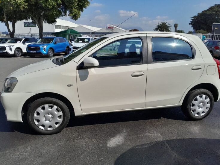 2020 TOYOTA ETIOS 1.5 Xi 5DR – Left Side Photo