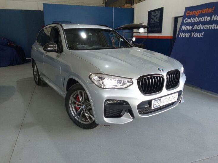 2021 BMW X3 XDRIVE 20D M-SPORT – Front Feature Photo