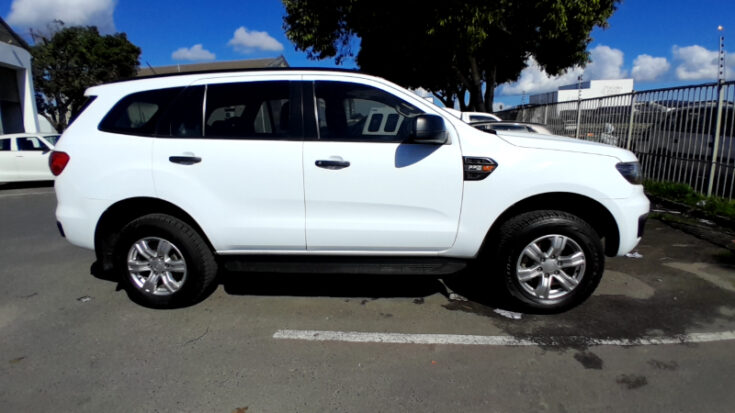 2021 FORD EVEREST 2.2 TDCI XLS AT – Front Photo