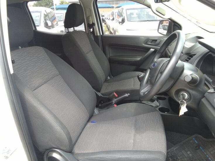2021 FORD RANGER 2.2TDCI P/U D/C – Front Seats