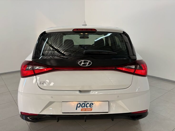 2021 HYUNDAI i20 1.4 MOTION A.T – Back Photo