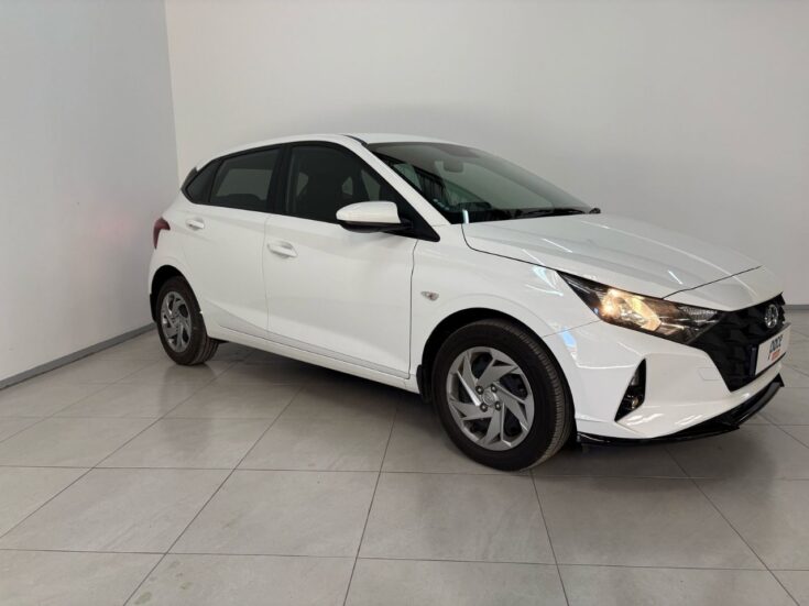 2021 HYUNDAI i20 1.4 MOTION A.T – Right Side Photo