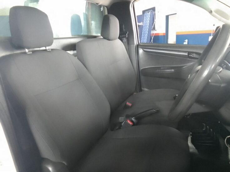 2021 ISUZU D-MAX 205 FLEETSIDE S/C P/U – Front Seats