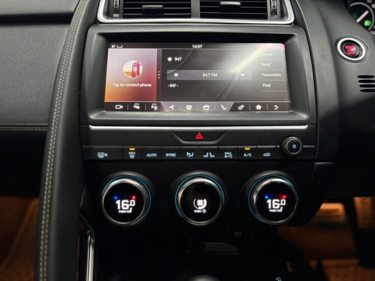 2021 JAGUAR E-PACE 2.0D SE – Boot / Loadbin