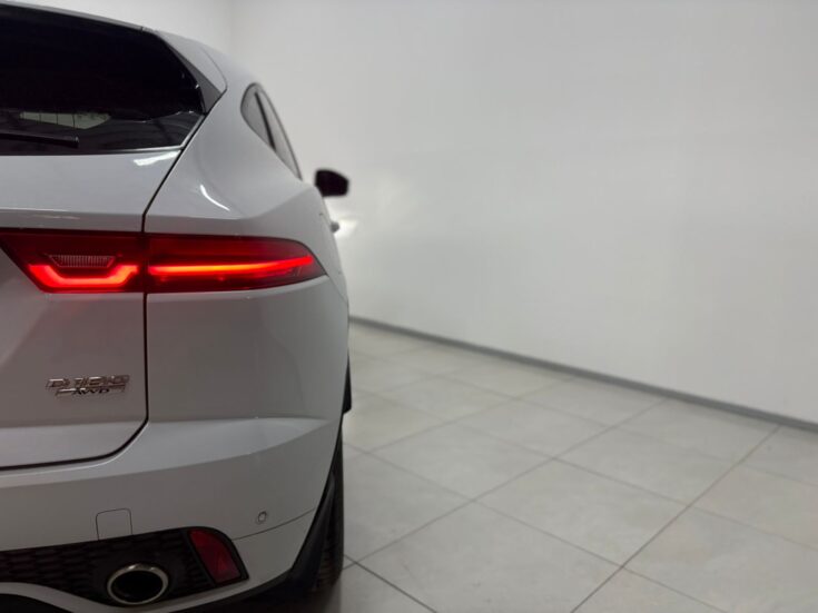 2021 JAGUAR E-PACE 2.0D SE – Right Side Photo