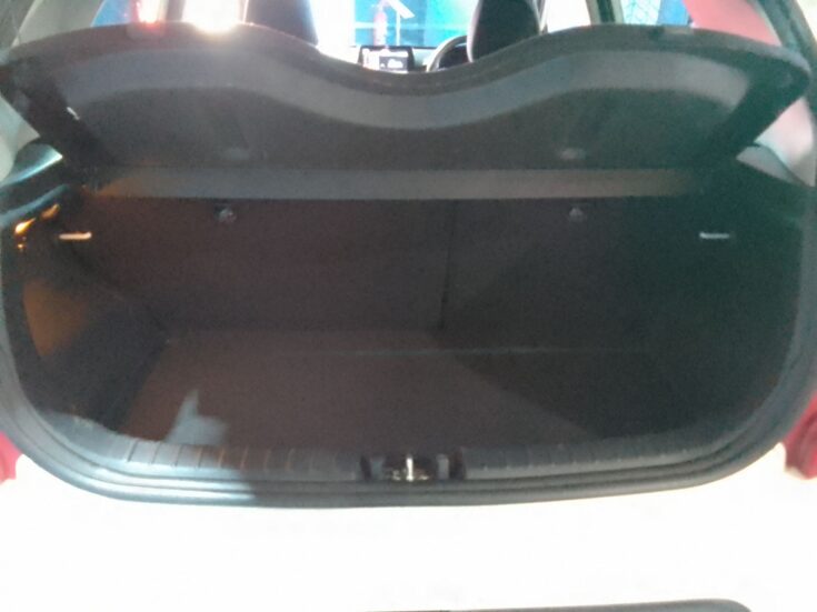 2021 KIA PICANTO 1.0 STREET – Boot / Loadbin
