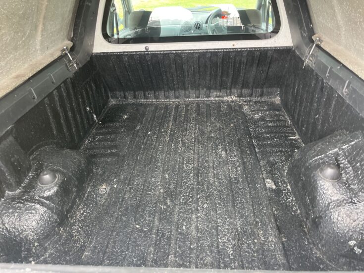 2021 NISSAN NP200 1.5 DCI A/C SAFETY PACK P/U S/C – Boot / Loadbin