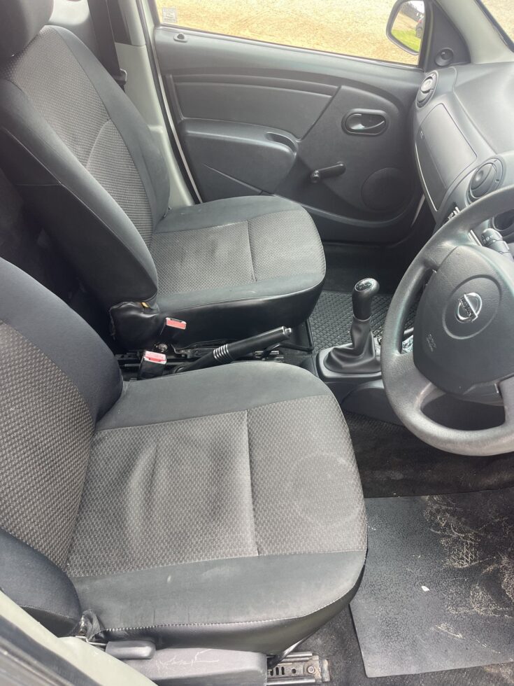 2021 NISSAN NP200 1.5 DCI A/C SAFETY PACK P/U S/C – Front Seats