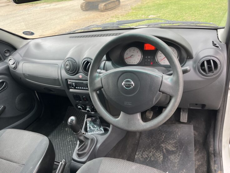 2021 NISSAN NP200 1.5 DCI A/C SAFETY PACK P/U S/C – Interior