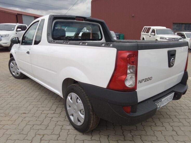 2021 NISSAN NP200 1.5 DCI AC SAFETYC PACK PU SC – Back Feature Photo