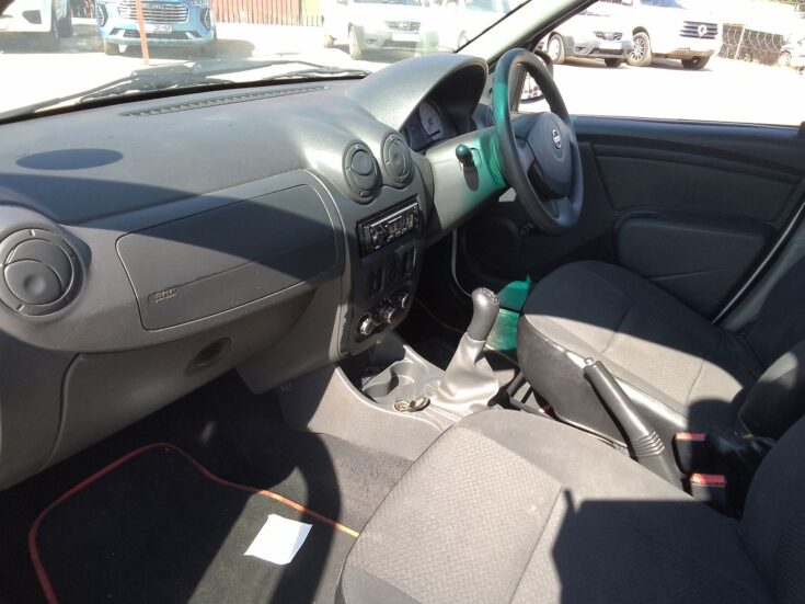 2021 NISSAN NP200 1.6 A/C SAFETY PACK P/U S/C – Rear Seats