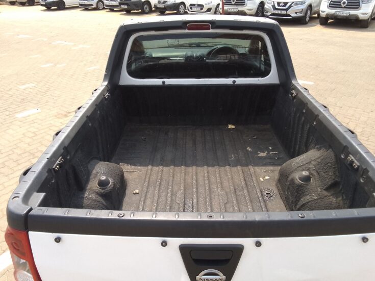 2021 NISSAN NP200 1.6 AC SAFETY PACK PU SC – Boot / Loadbin