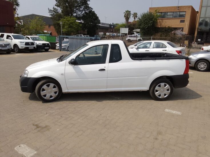 2021 NISSAN NP200 1.6 AC SAFETY PACK PU SC – Left Side Photo