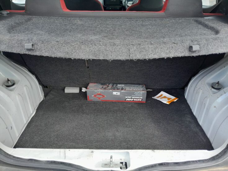 2021 RENAULT KWID DYNAMIQUE MANUAL – Boot / Loadbin