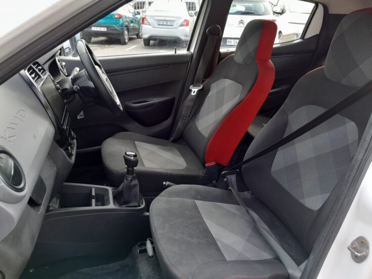 2021 RENAULT KWID DYNAMIQUE MANUAL – Front Seats
