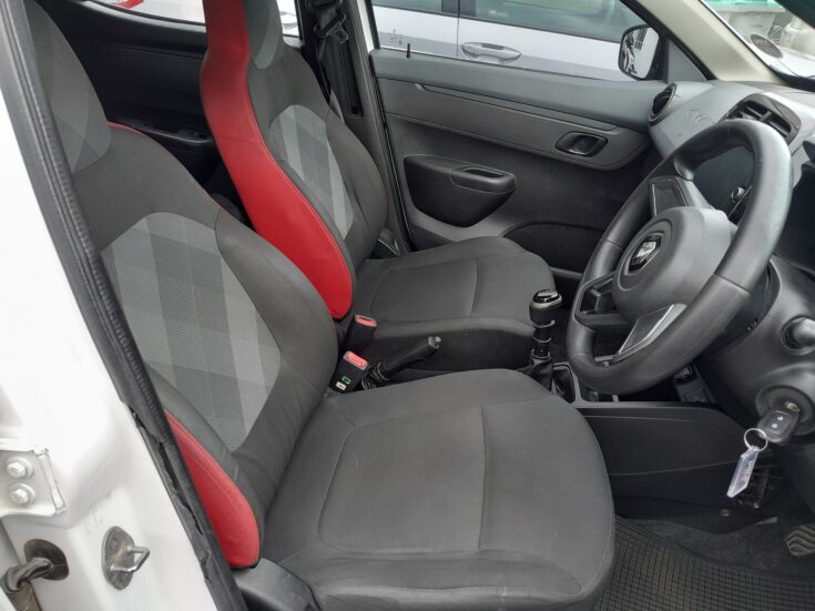 2021 RENAULT KWID DYNAMIQUE MANUAL – Front Seats