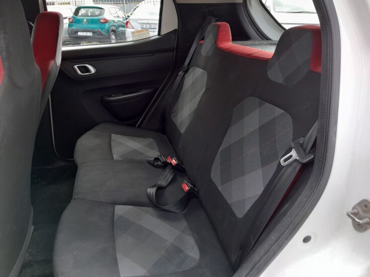 2021 RENAULT KWID DYNAMIQUE MANUAL – Rear Seats