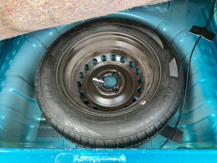 2021 RENAULT KWID DYNAMIQUE MANUAL – Spare Wheel