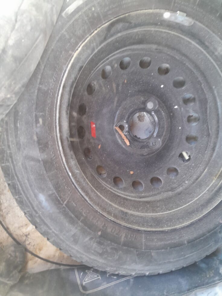 2021 RENAULT KWID DYNAMIQUE MANUAL – Spare Wheel