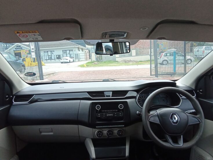 2021 RENAULT TRIBER 1.0 EXPRESSION/LIFE – Interior