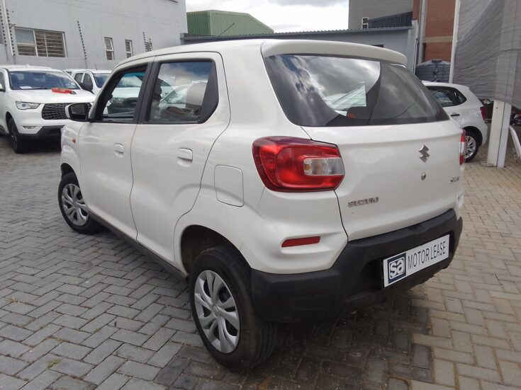 2021 SUZUKI S-PRESSO 1.0 GL+ – Back Feature Photo