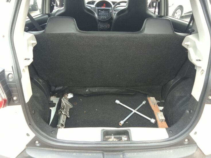 2021 SUZUKI S-PRESSO 1.0 GL+ – Boot / Loadbin