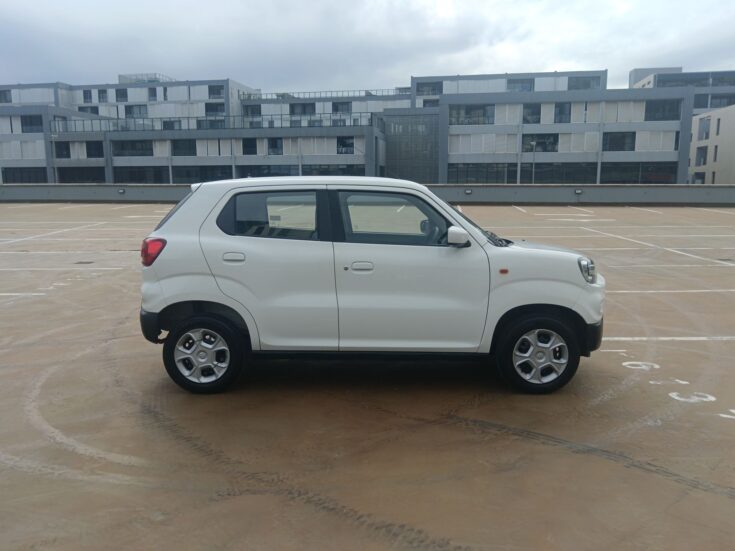 2021 SUZUKI SPRESSO 1.0 GL+ – Right Side Photo