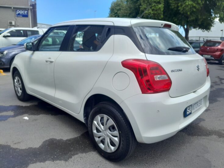 2021 SUZUKI SWIFT 1.2 GL AMT – Back Feature Photo